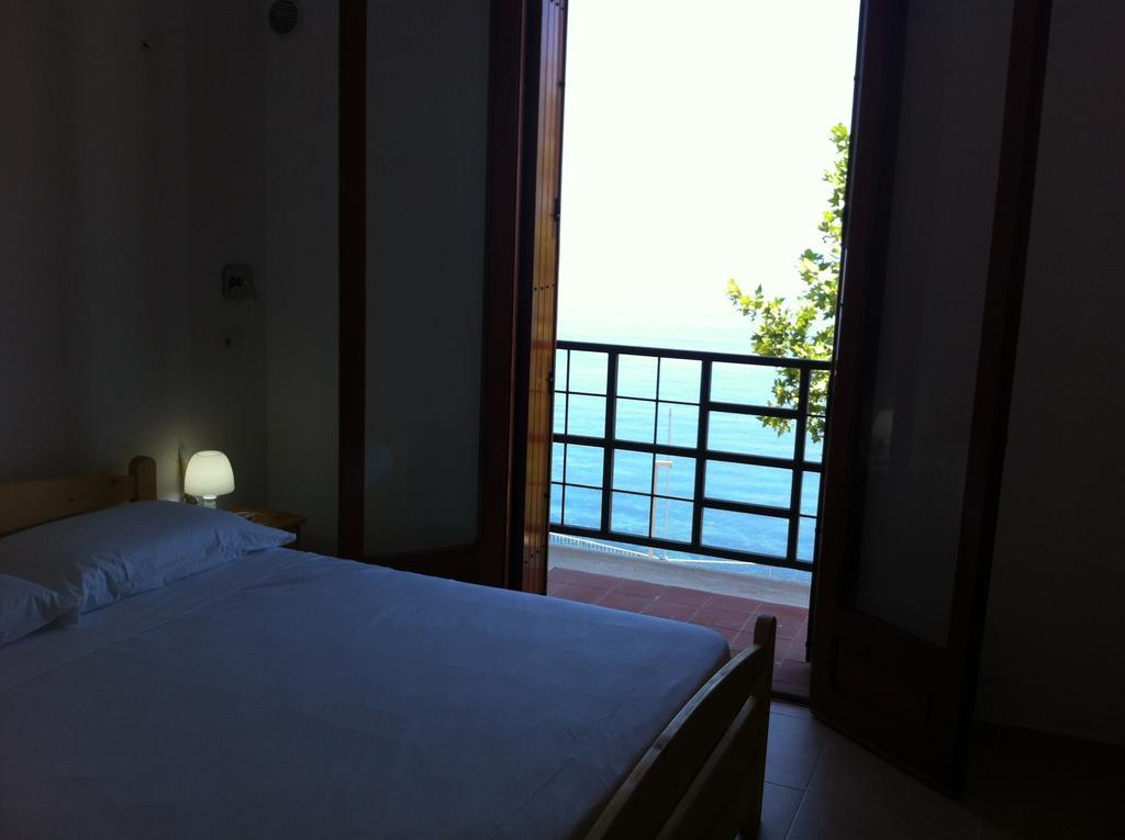 Marco Polo Casa Vacanze Pollina Pokoj fotografie